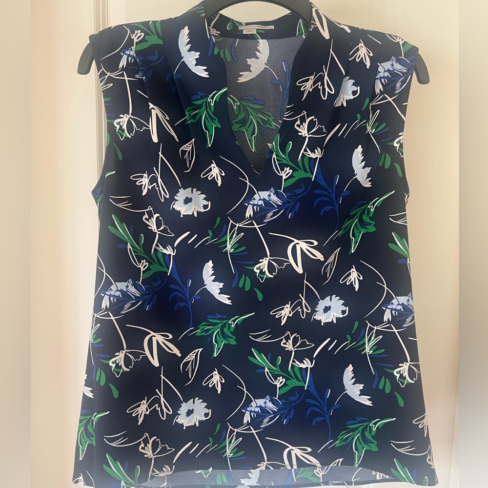 Halogen Navy Floral Sleeveless Blouse - Women’s Small Petite